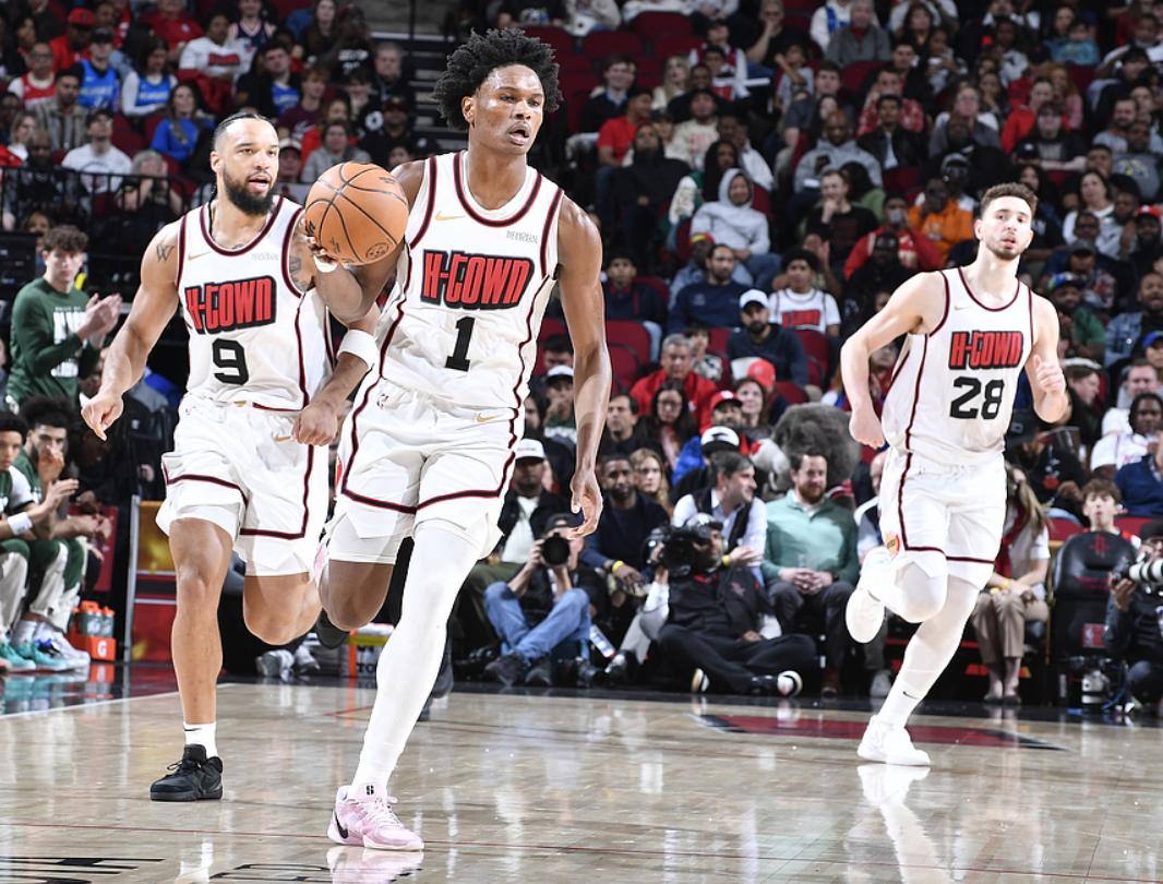 关于火箭队惜败雄鹿，全场节奏受制的信息