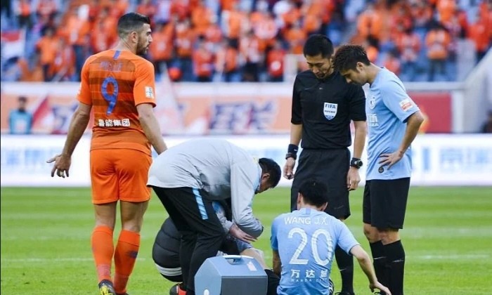 开云APP-建业后防线失误频发，需重整阵容