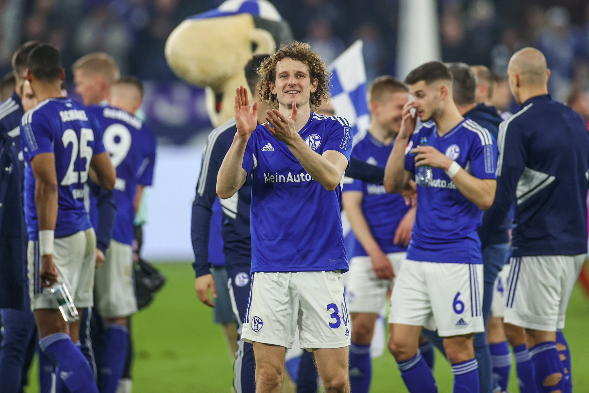 开云体育下载-汉诺威主场战胜对手，积分榜上升