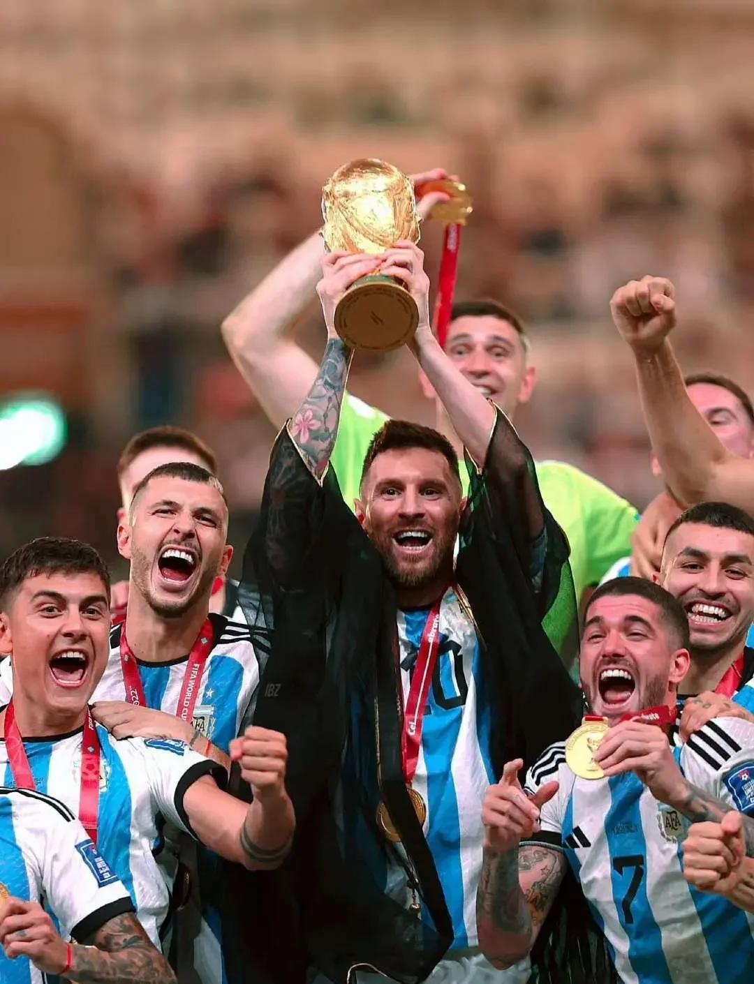 包含梅西领衔阿根廷大名单，备战国际比赛大冲刺的词条