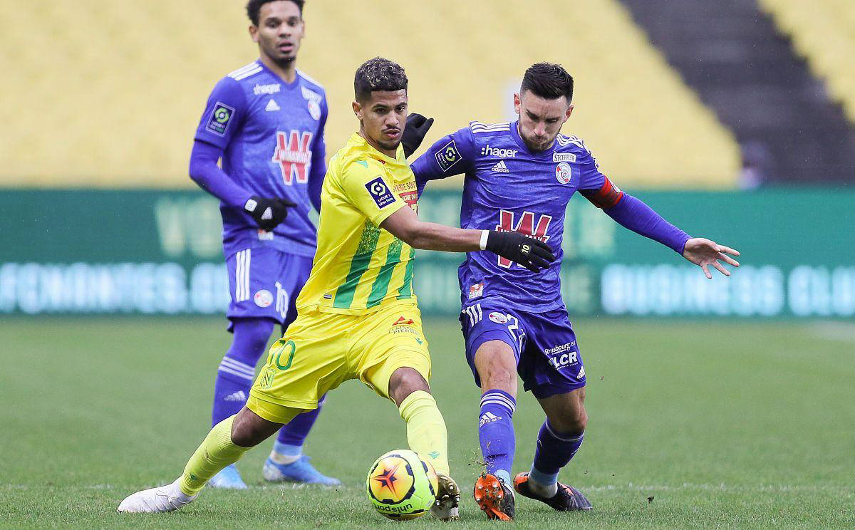 开云平台-摩纳哥主场大胜，法甲冠军悬念重重