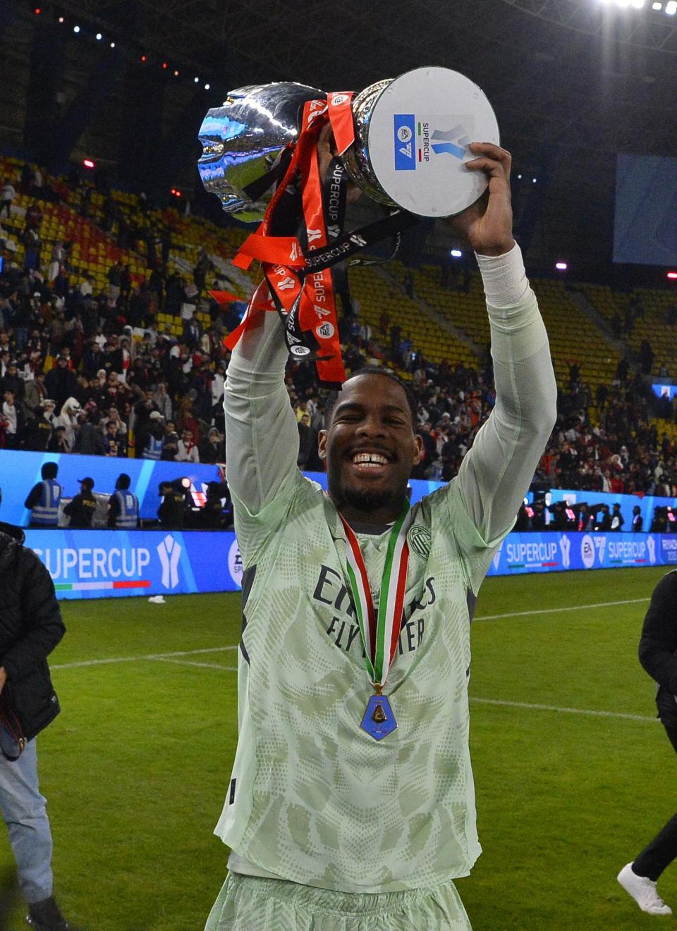 开云体育-意大利联赛外援表现抢眼，助球队夺冠