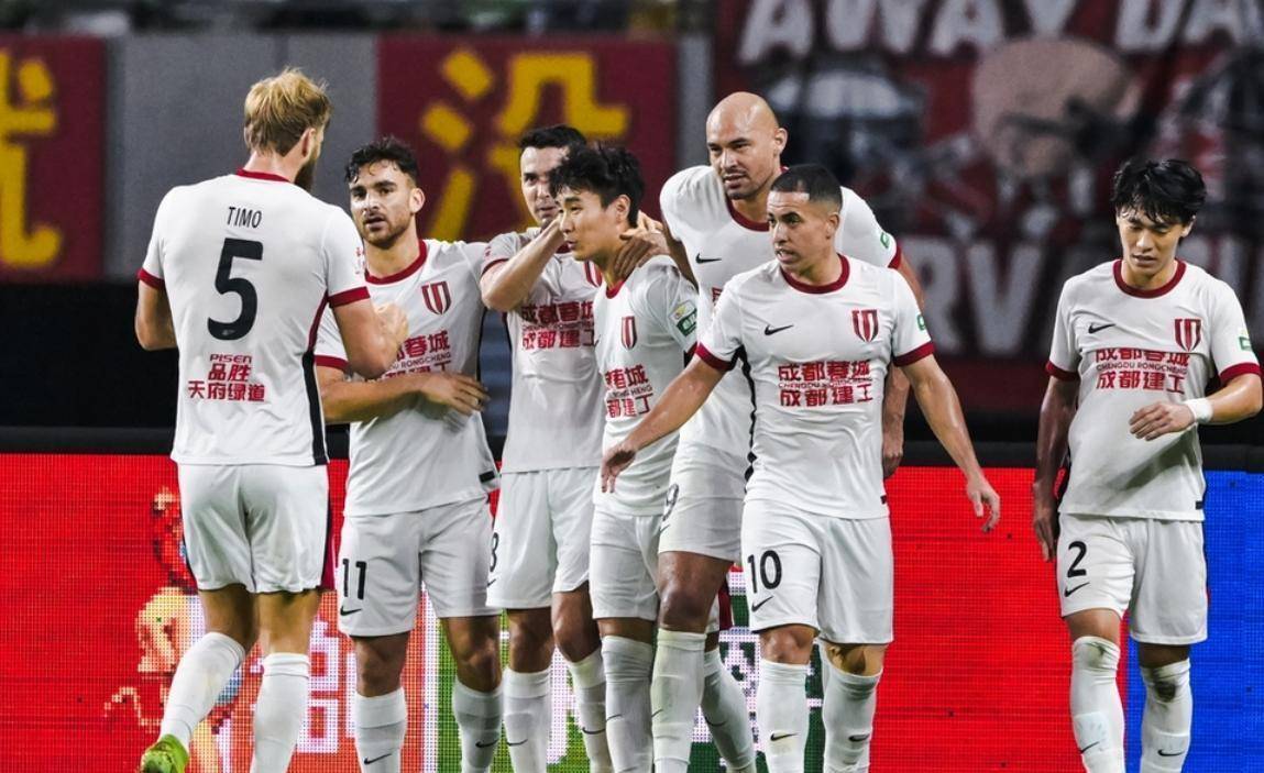 开云体育入口-恒大连胜初现雏形，球队成形