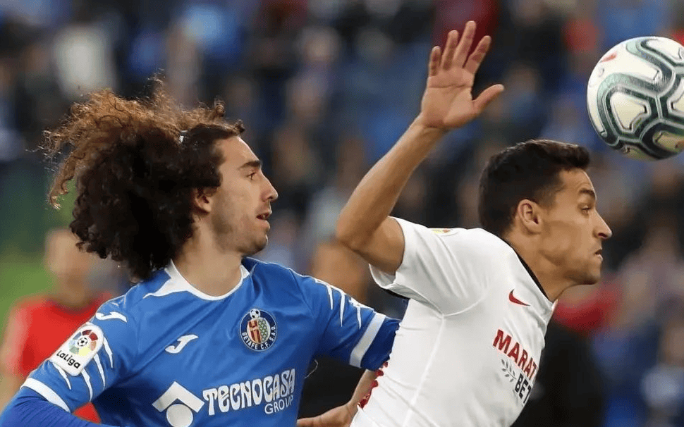 开云体育中国-赫塔菲主教练调整战术备战下一轮比赛