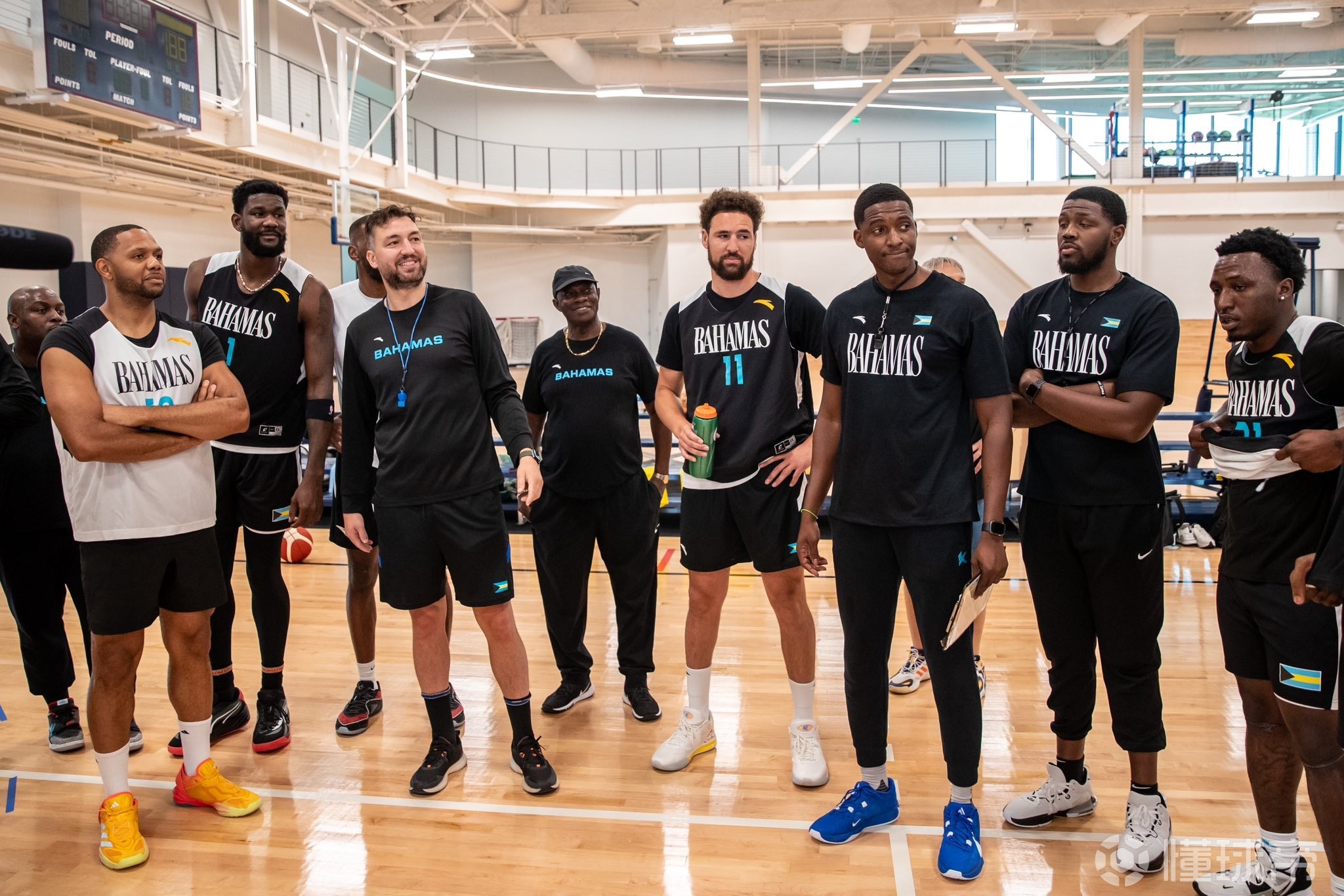 NBA球员云集全明星周末活动，嘉年华热闹