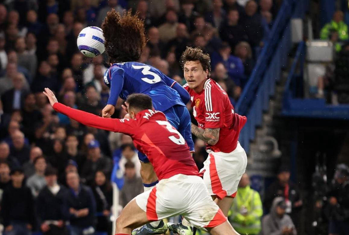 柏林赛场燃烧的战火，曼联创造不可能逆转