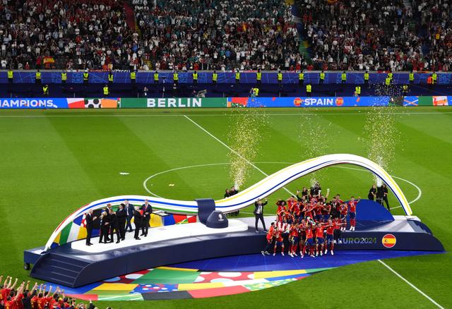 西班牙男篮大胜澳洲，力夺胜利