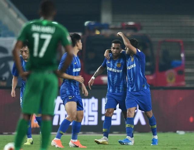 开云体育中国-苏宁主场不敌对手，呈现争冠形势陷入波动