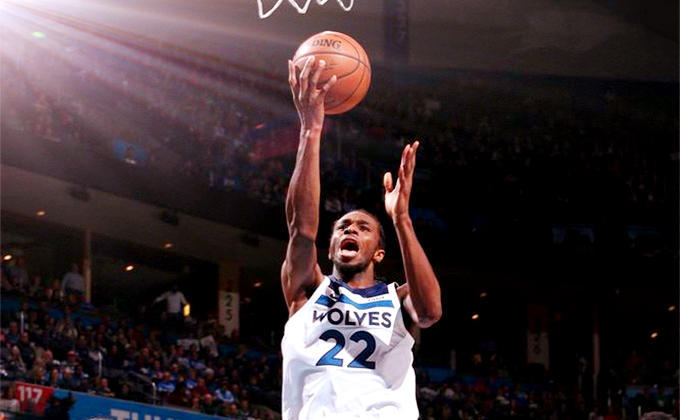 狼队防线漏洞百出，客场连败难抵进攻