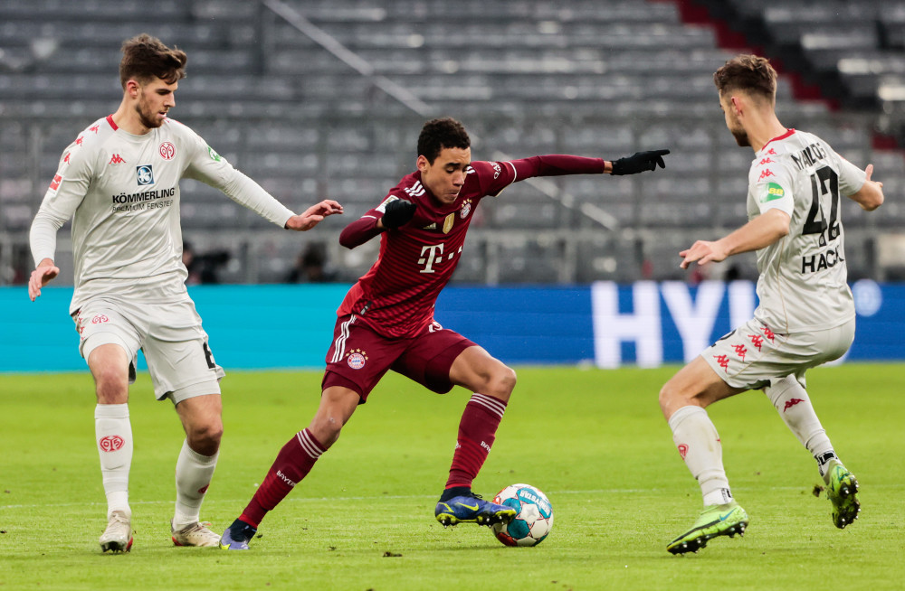 美因茨连续两轮未能取胜，积分榜位置下滑的简单介绍