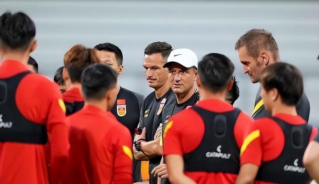 开云下载-东南亚球队击败对手，晋级决赛阶段