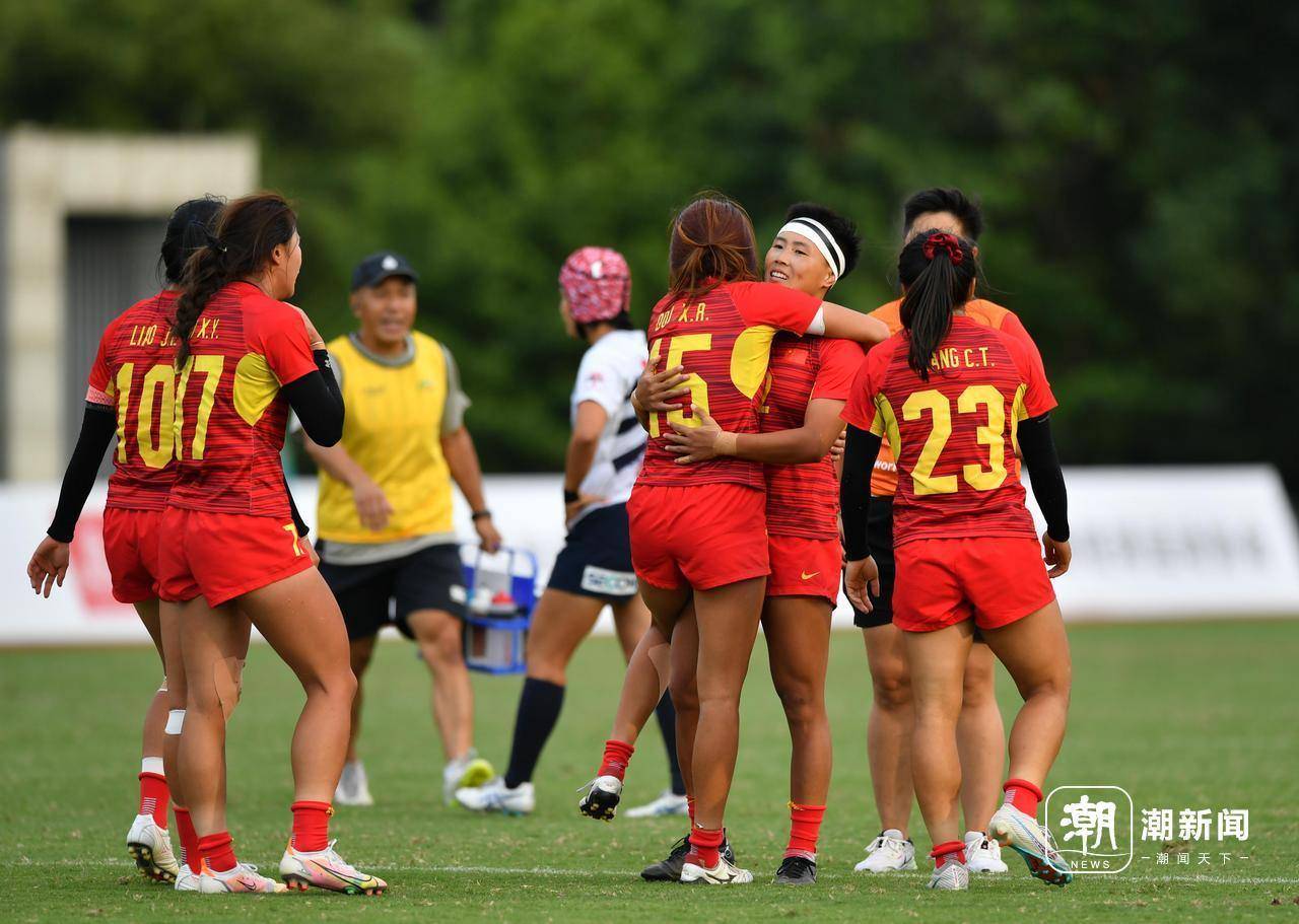 橄榄球国家队在重要比赛中获得胜利