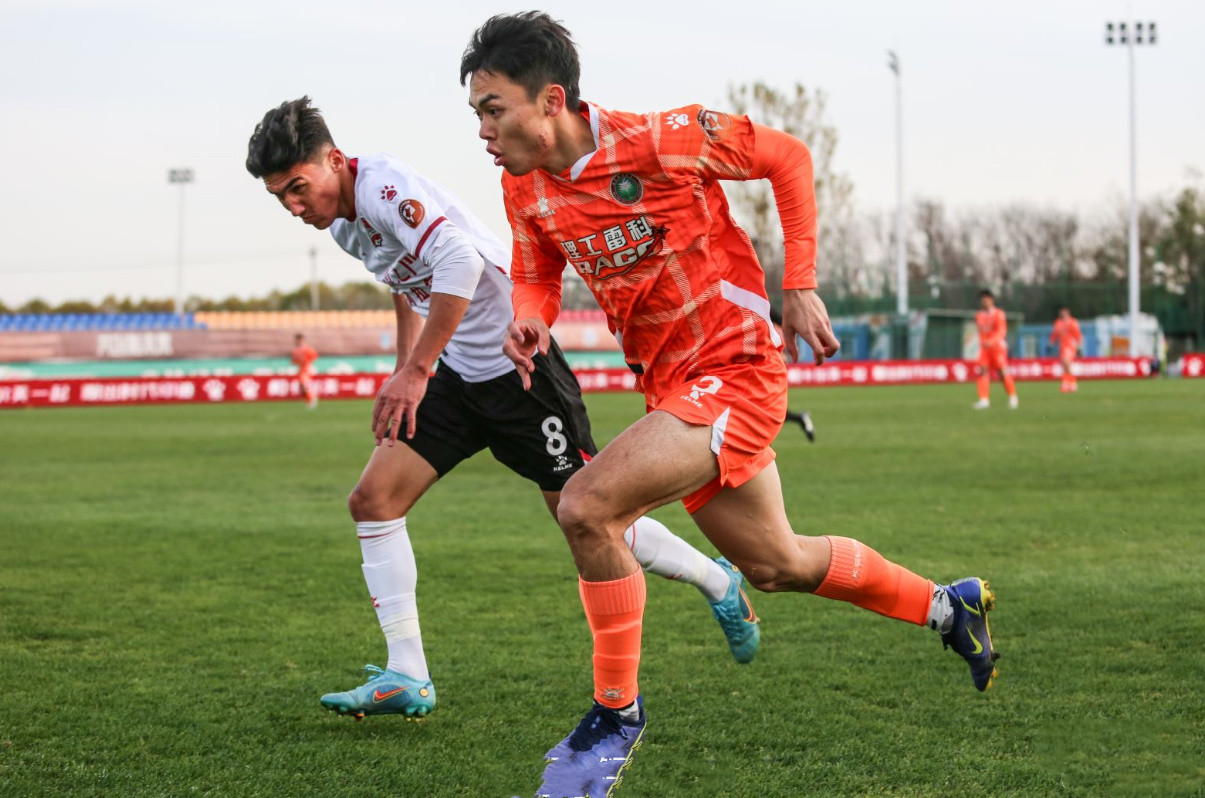 新疆天山雪豹队员状态火热，备战胜利