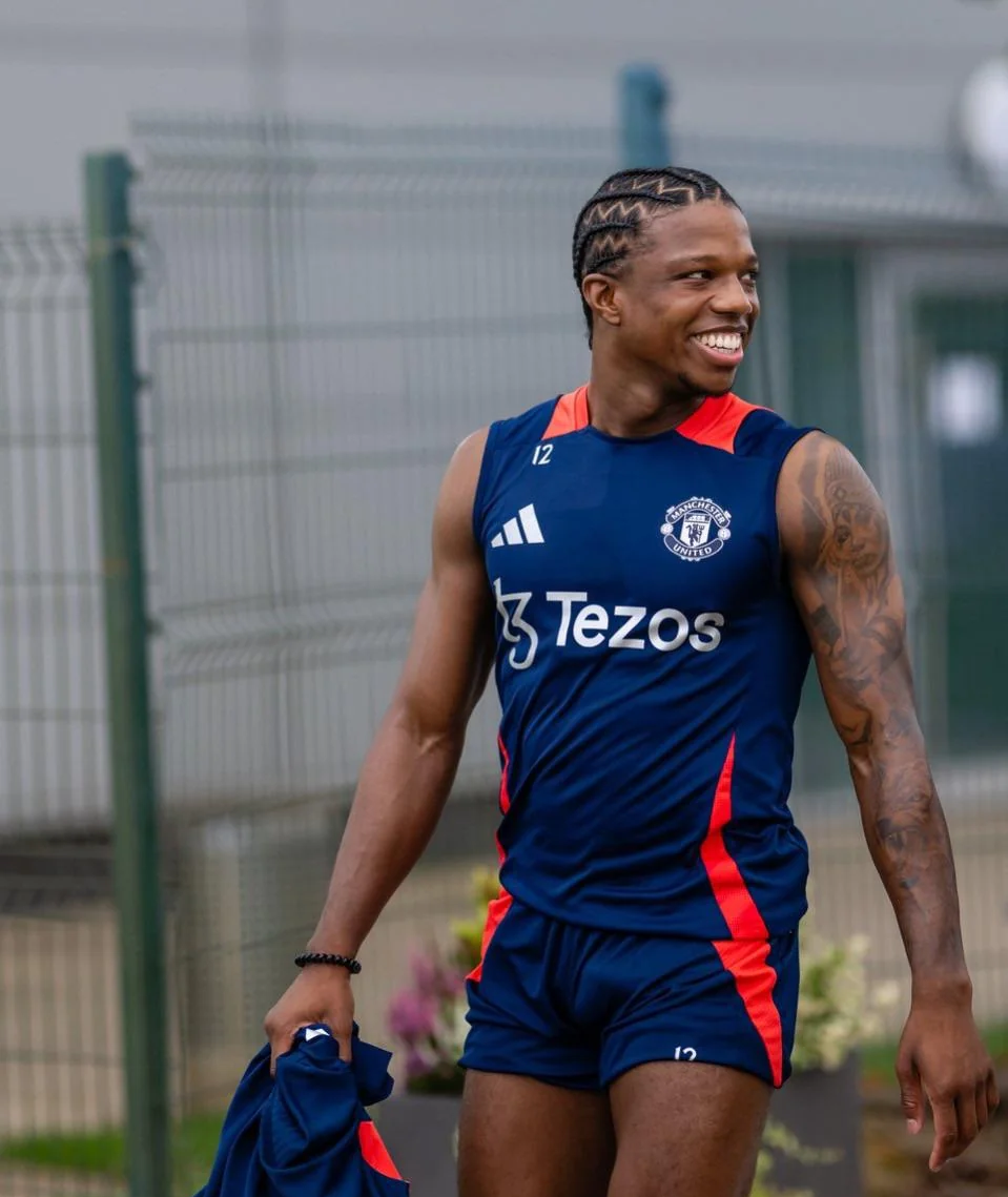 开云体育在线-包含因伤缺席多场比赛，那不勒斯球员恢复训练的词条