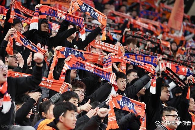 激情比赛引得球迷狂热呐喊声不绝的简单介绍