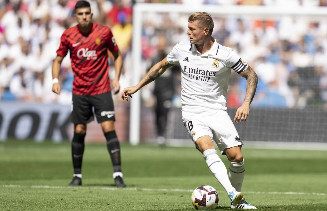 瓦伦西亚惨败塞维利亚：主场之势难敌客队的简单介绍