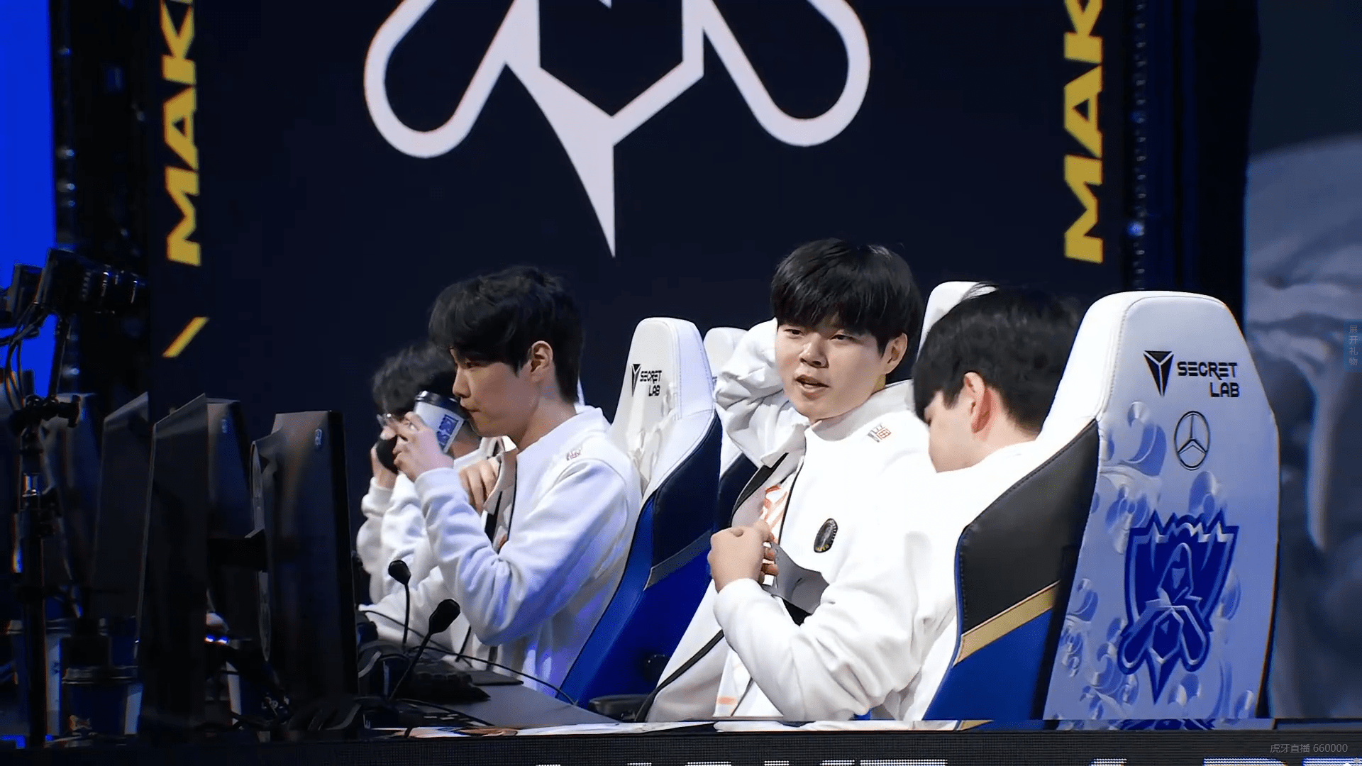 开云体育APP下载-T1翻盘TSM，Deft团战一打五峡谷大战半决赛，留下经典瞬间