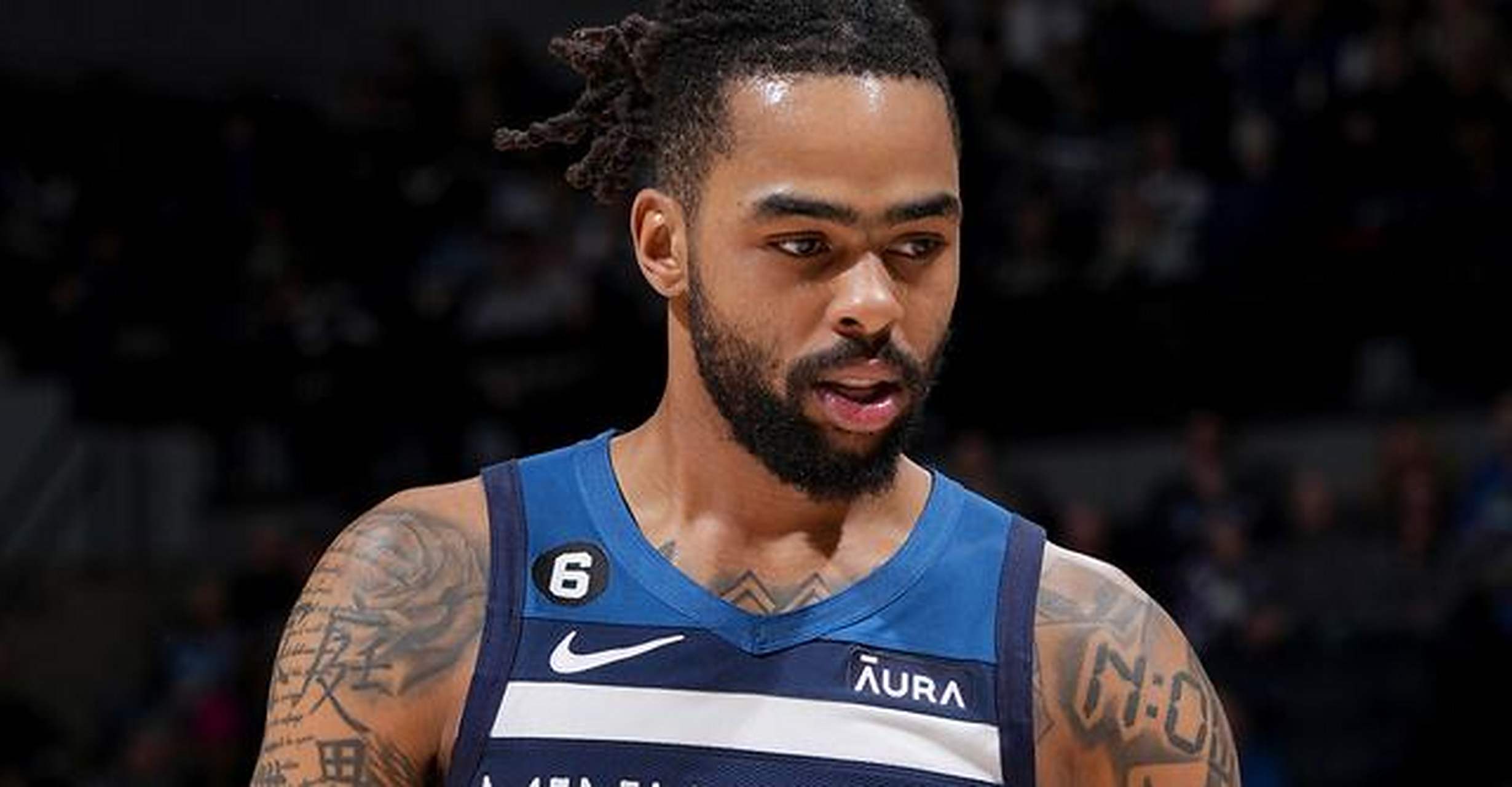 包含森林狼后卫拉塞尔在比赛中命中绝杀一球的词条