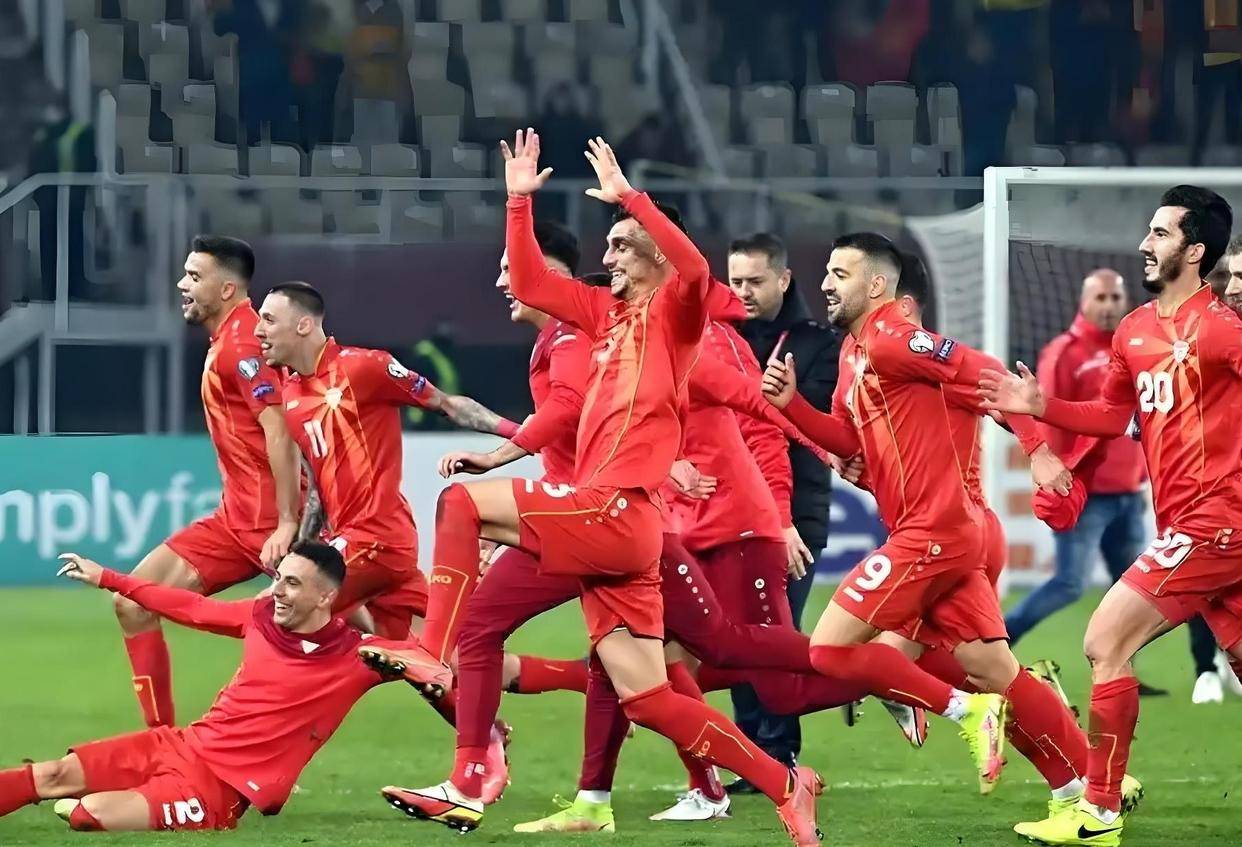 包含欧国联半决赛关键战即将打响，强队压力山大的词条