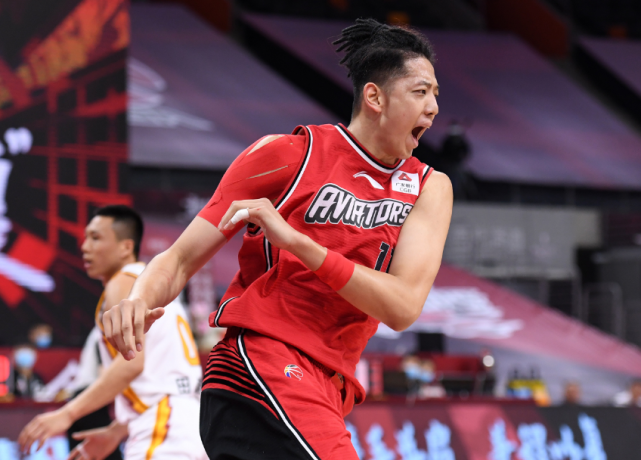 开云APP-北京篮球队击败强敌，积分榜排名上升