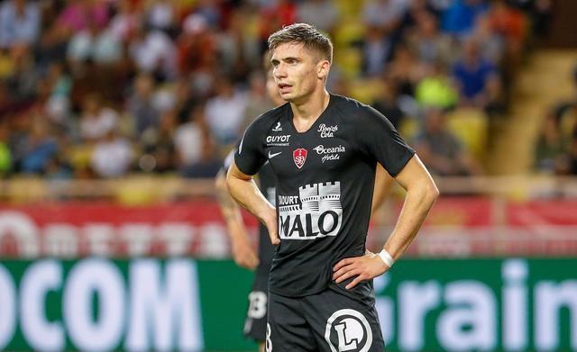 开云下载-蒙彼利埃队客场击溃对手，锁定胜局